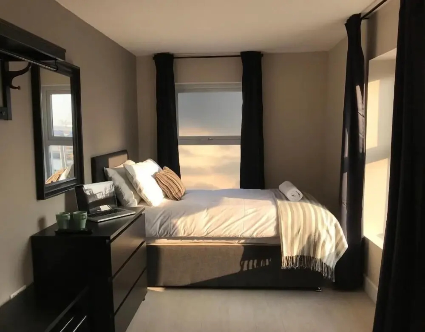 Dockside Lodge