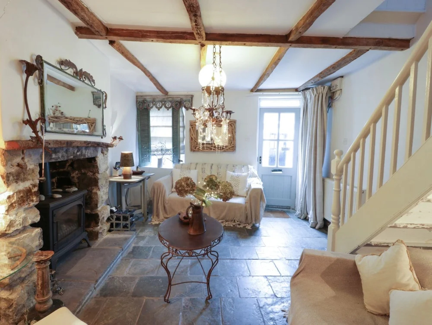 19A Kingshead Street