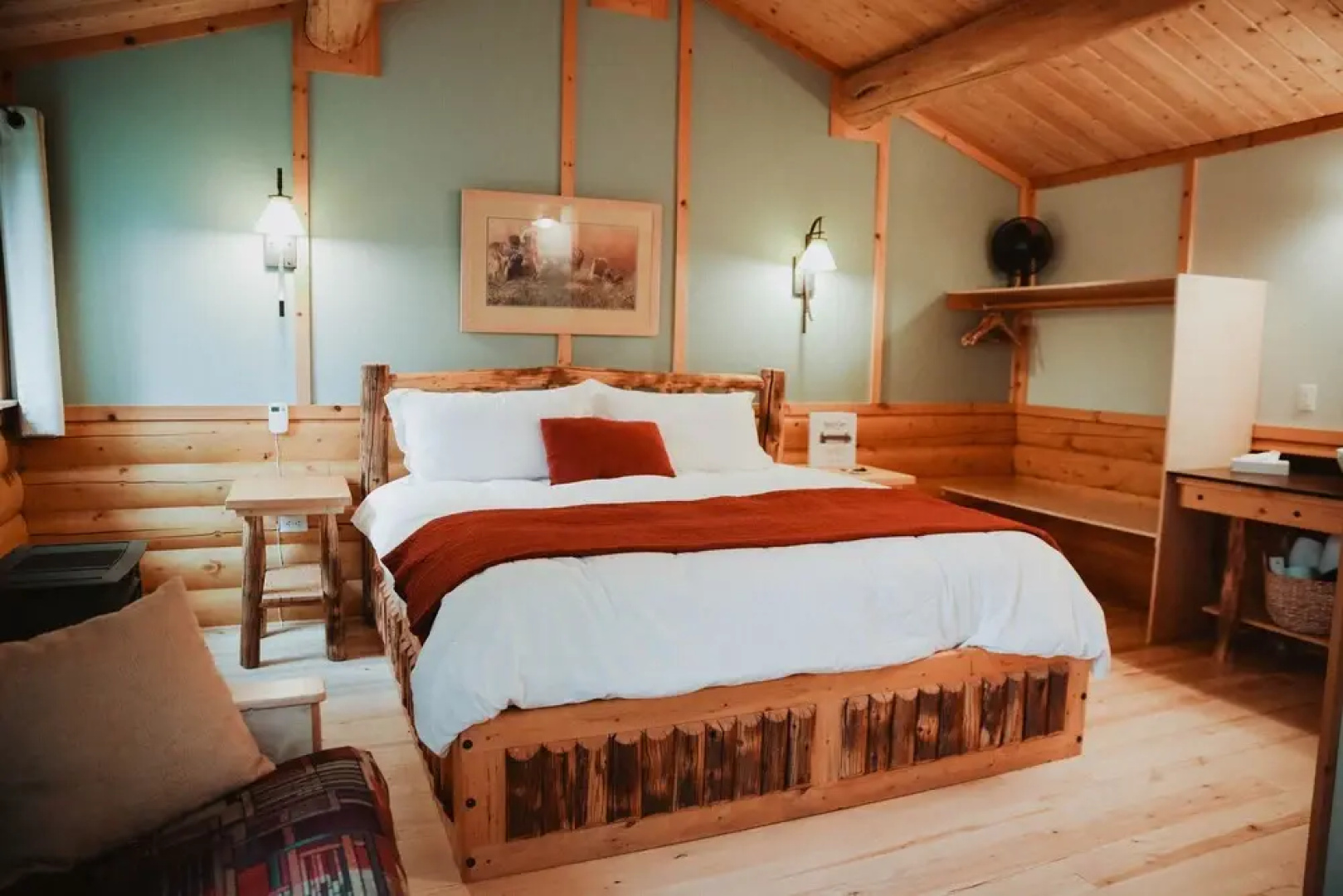 Tonglen Lake Lodge