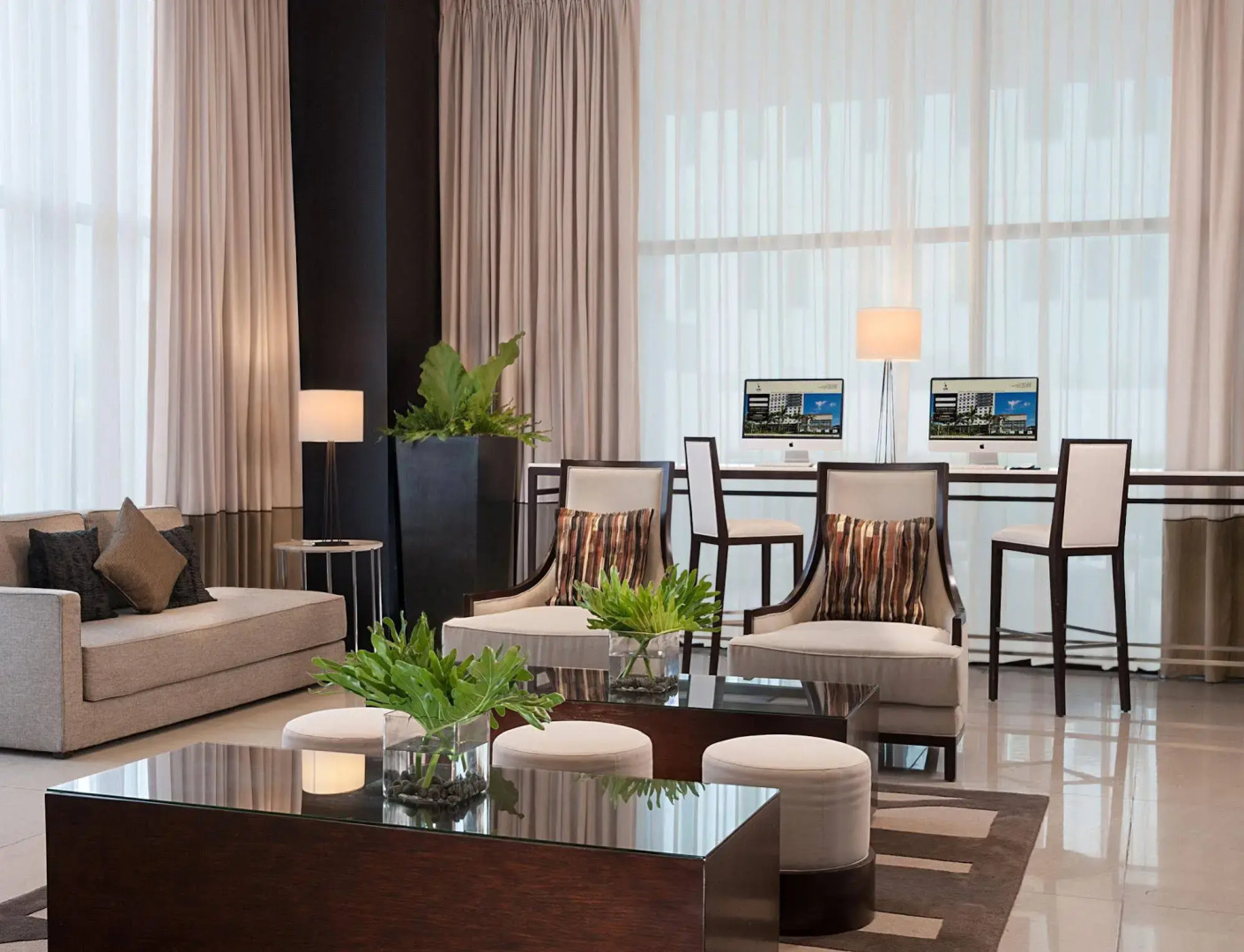 Seda Centrio - Newly Renovated