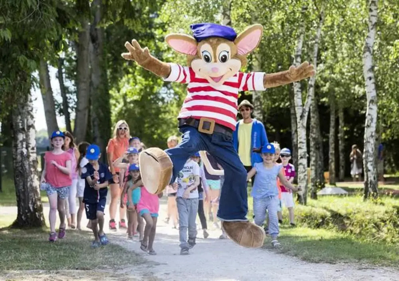 Property With 2 Bedrooms in Saint-julien-en-born, With Shared Pool, Furnished Garden and Wifi - 3 km From the Beach