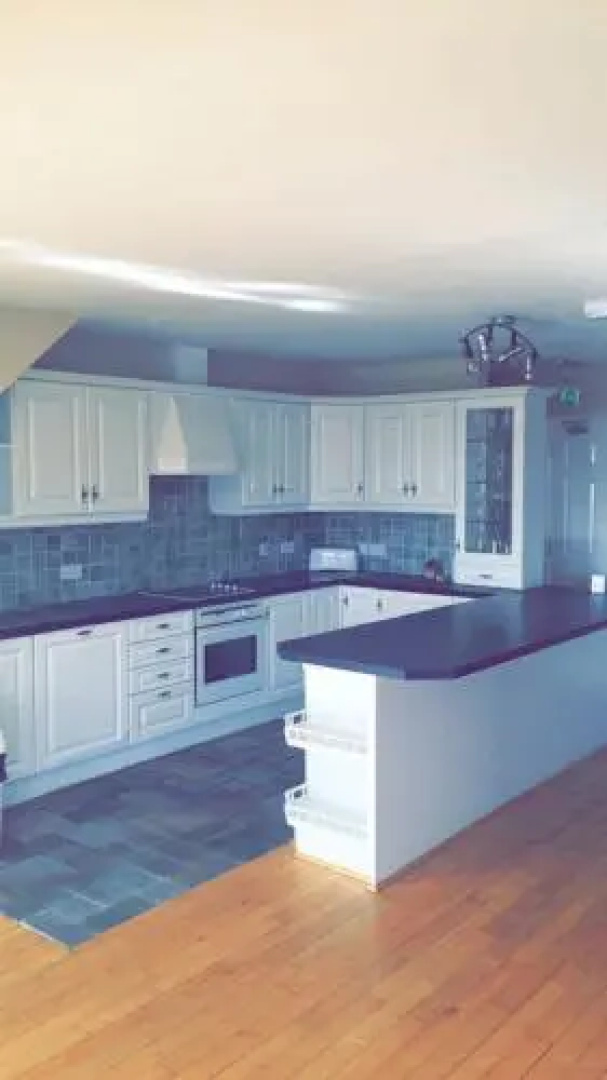 Lehinch Lodge - Guest House