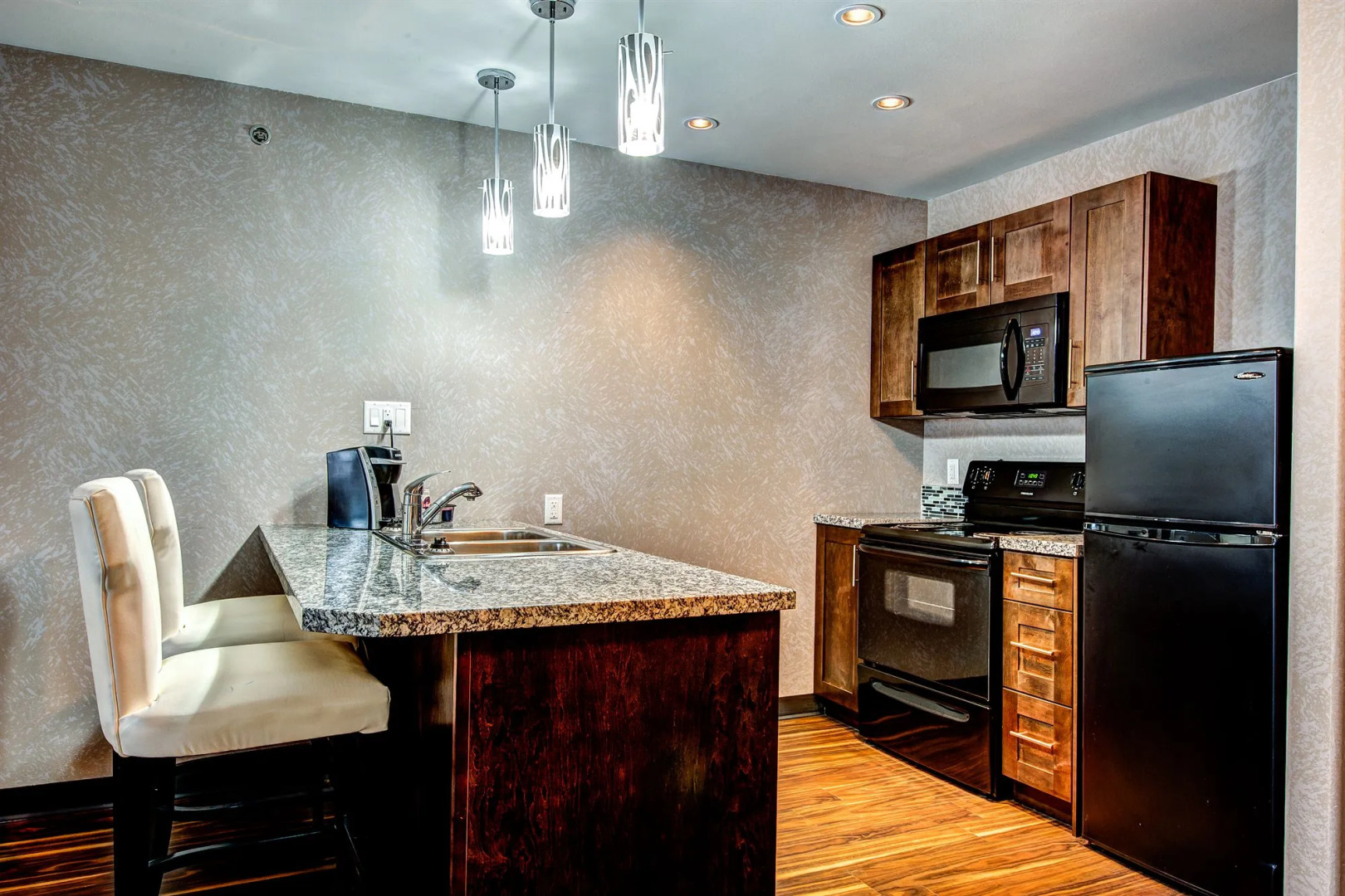 Home Inn and Suites Regina Airport