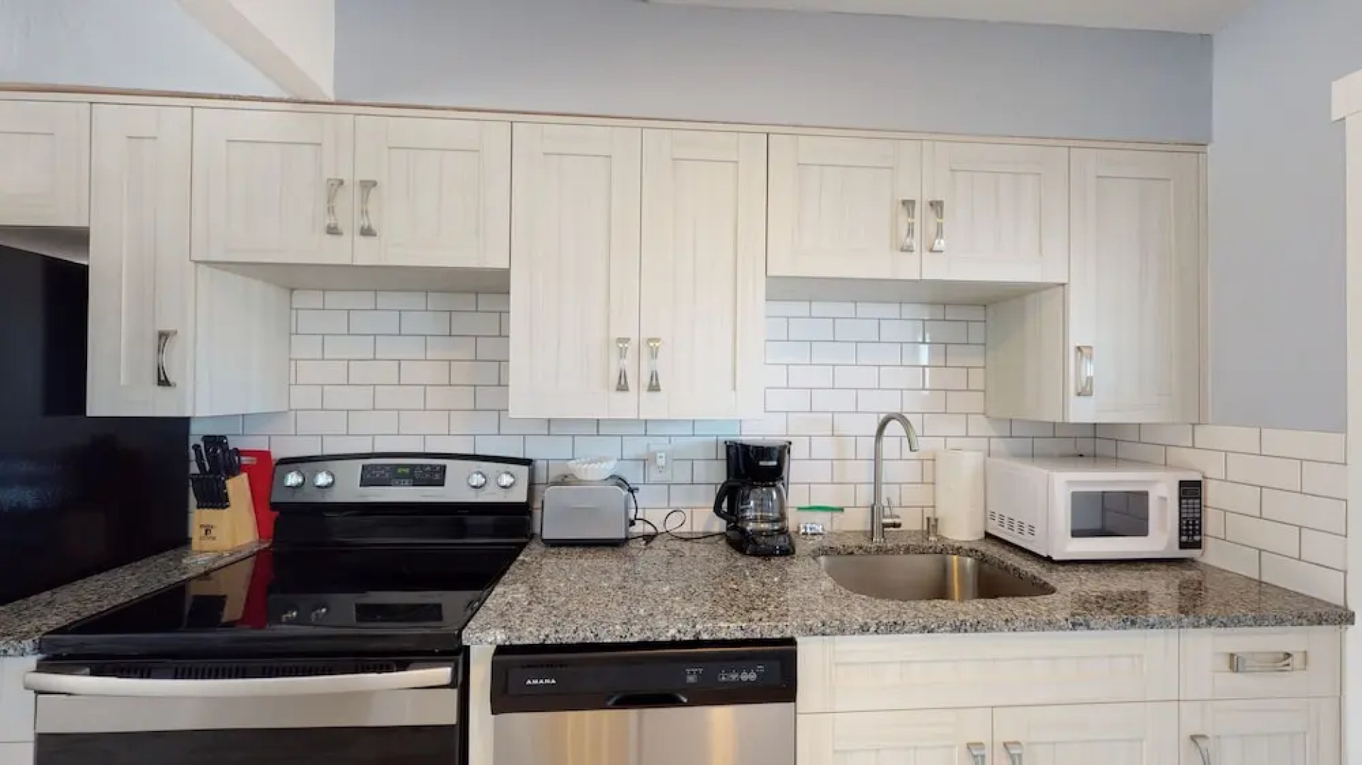 Off the Charts Inn & Out Island Resort