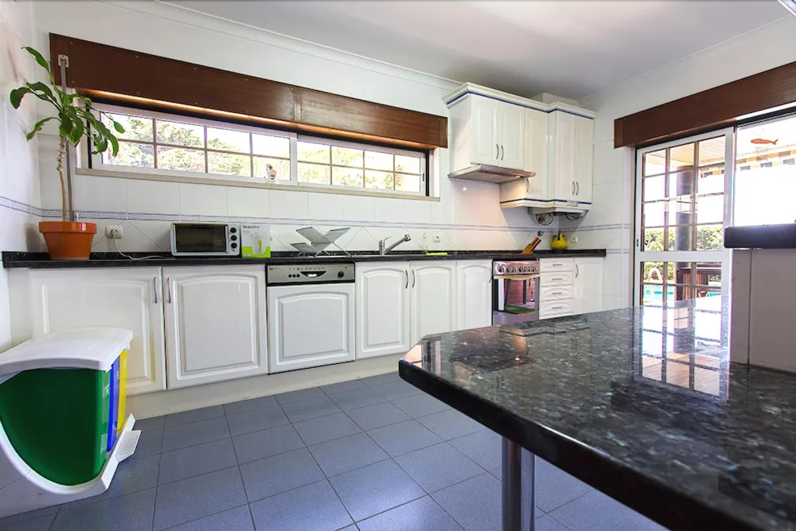 Casa do Chafariz w/ Pool by Homing