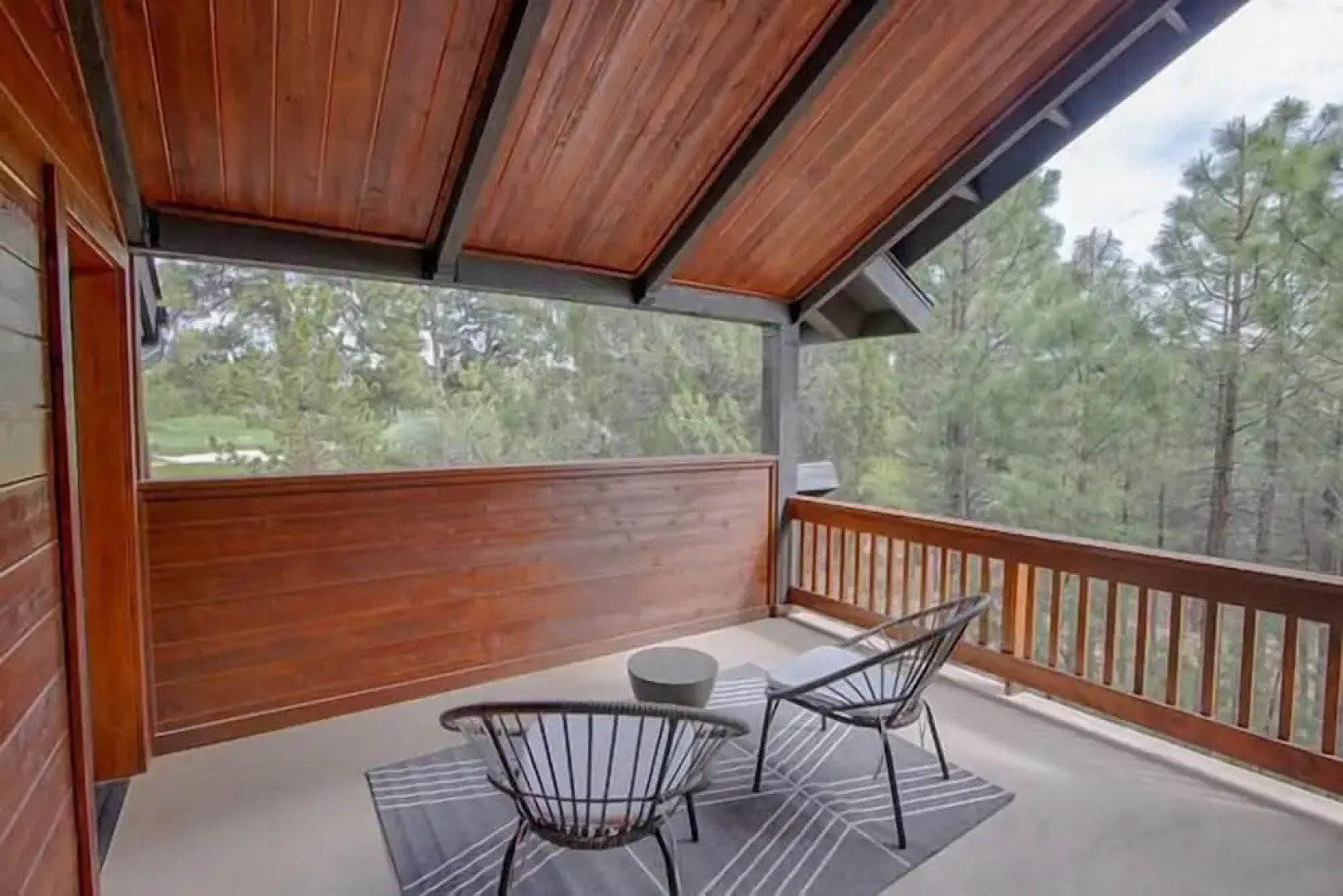 At Whispering Pines 4 Bedroom Home by RedAwning