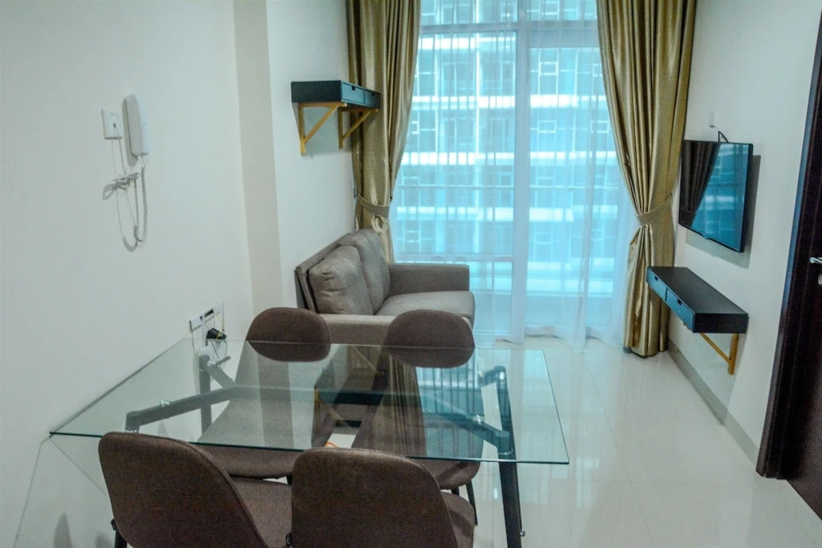 1 BR at Brooklyn Apartment