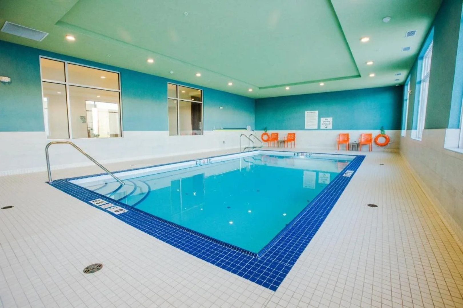 Holiday Inn Express & Suites West Edmonton - Mall Area by IHG