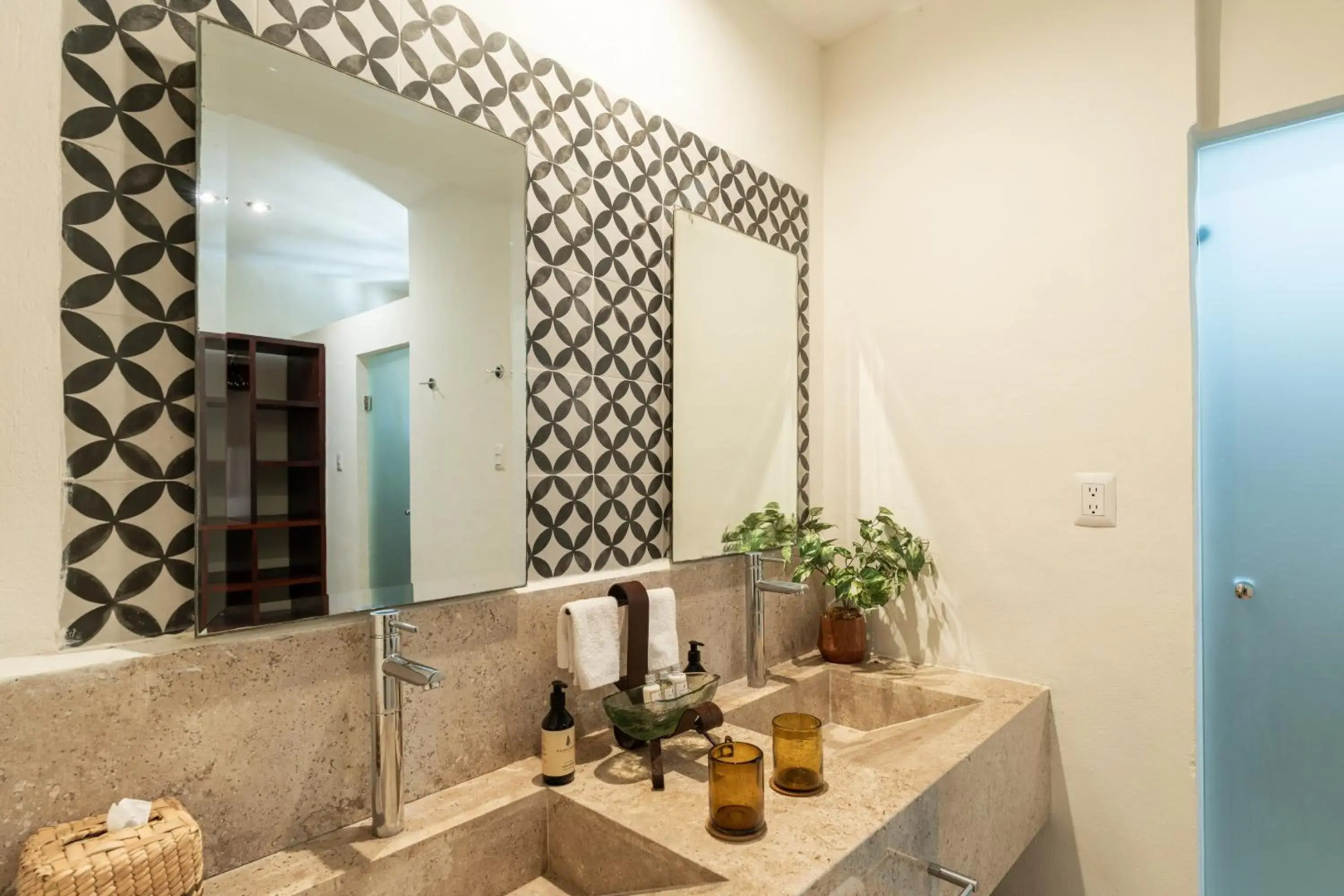 Hotel Villas Caracol