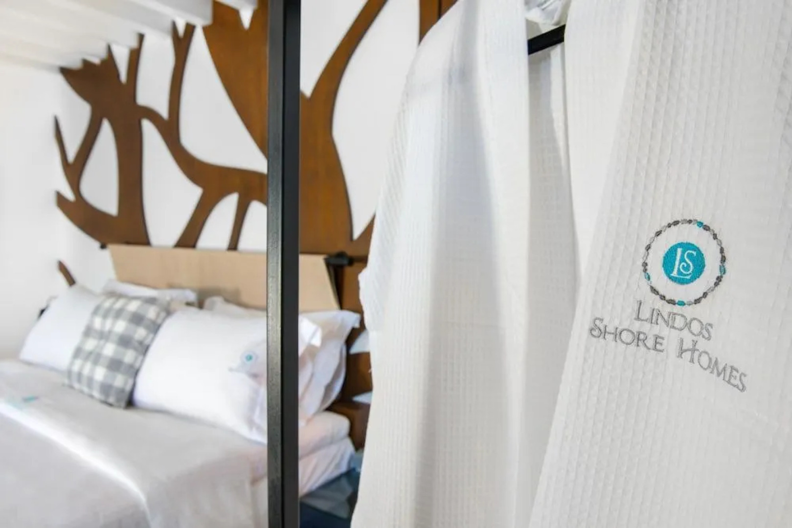 Lindos Shore Summer House with Jacuzzi And Sea View !!!