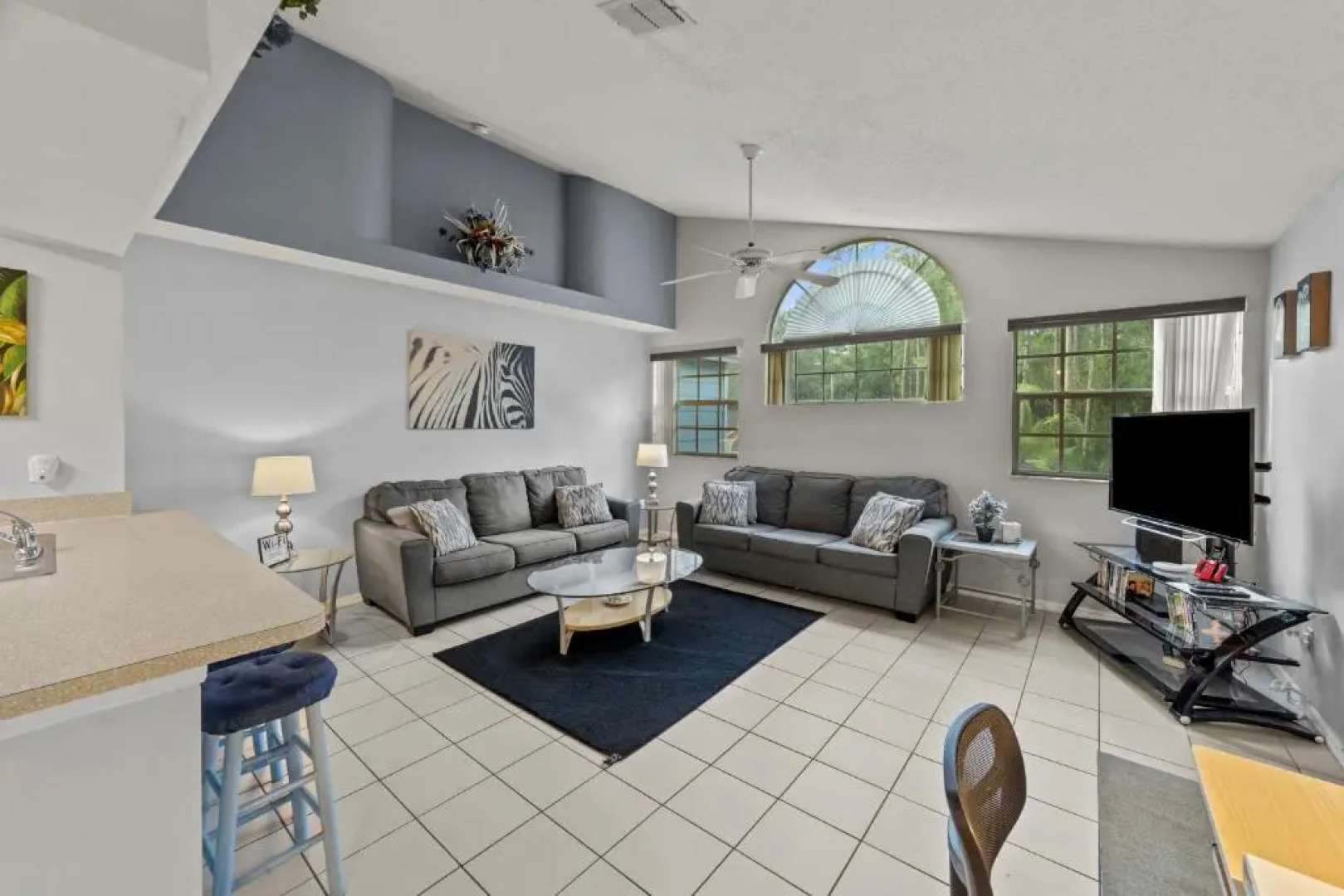 Mickey's Backyard Neighbor!