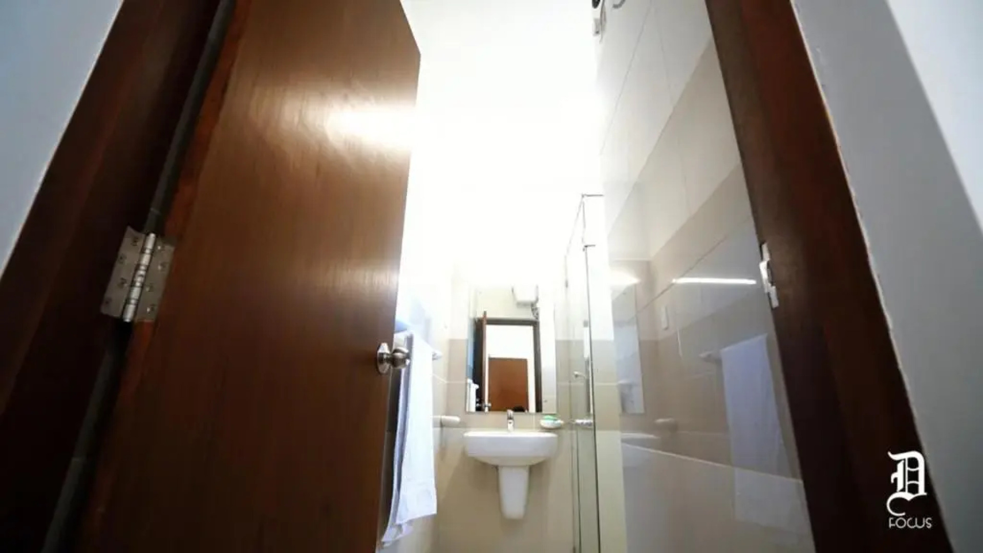 The Beach Front Apartment - Uswetakeiyawa, Colombo