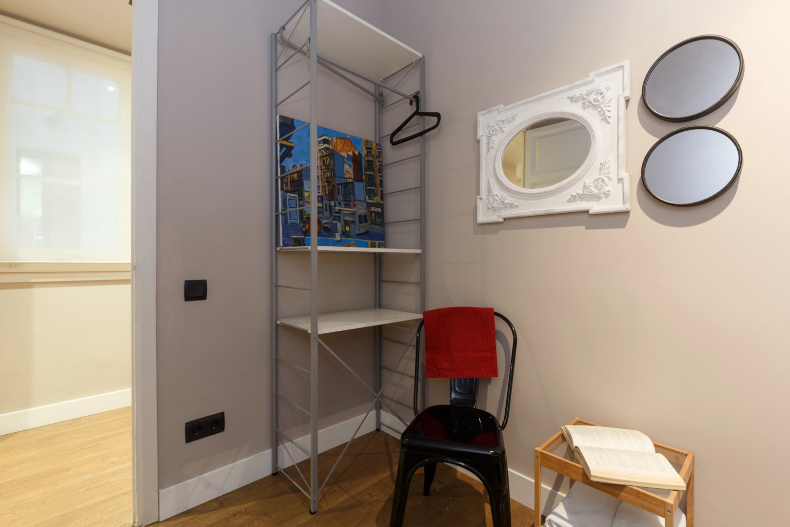 AinB Eixample-Miro Apartments