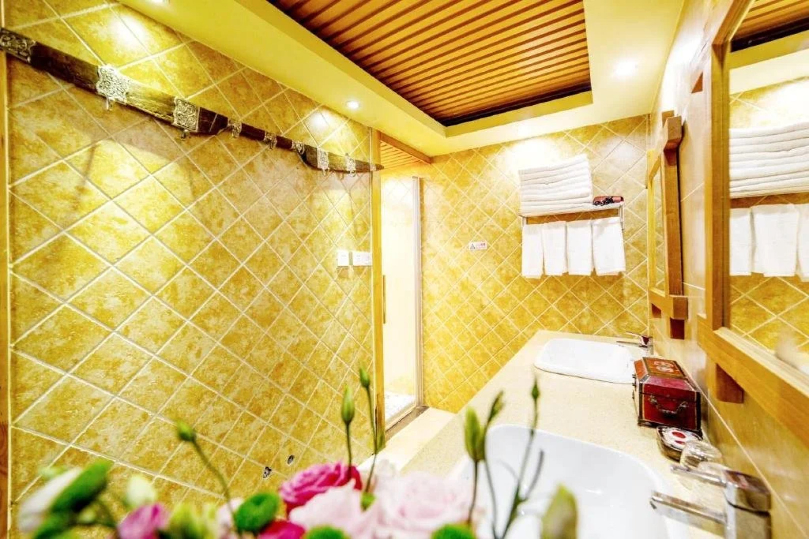 Lijiang Shuhe Xin Huifeng Resort Hotel