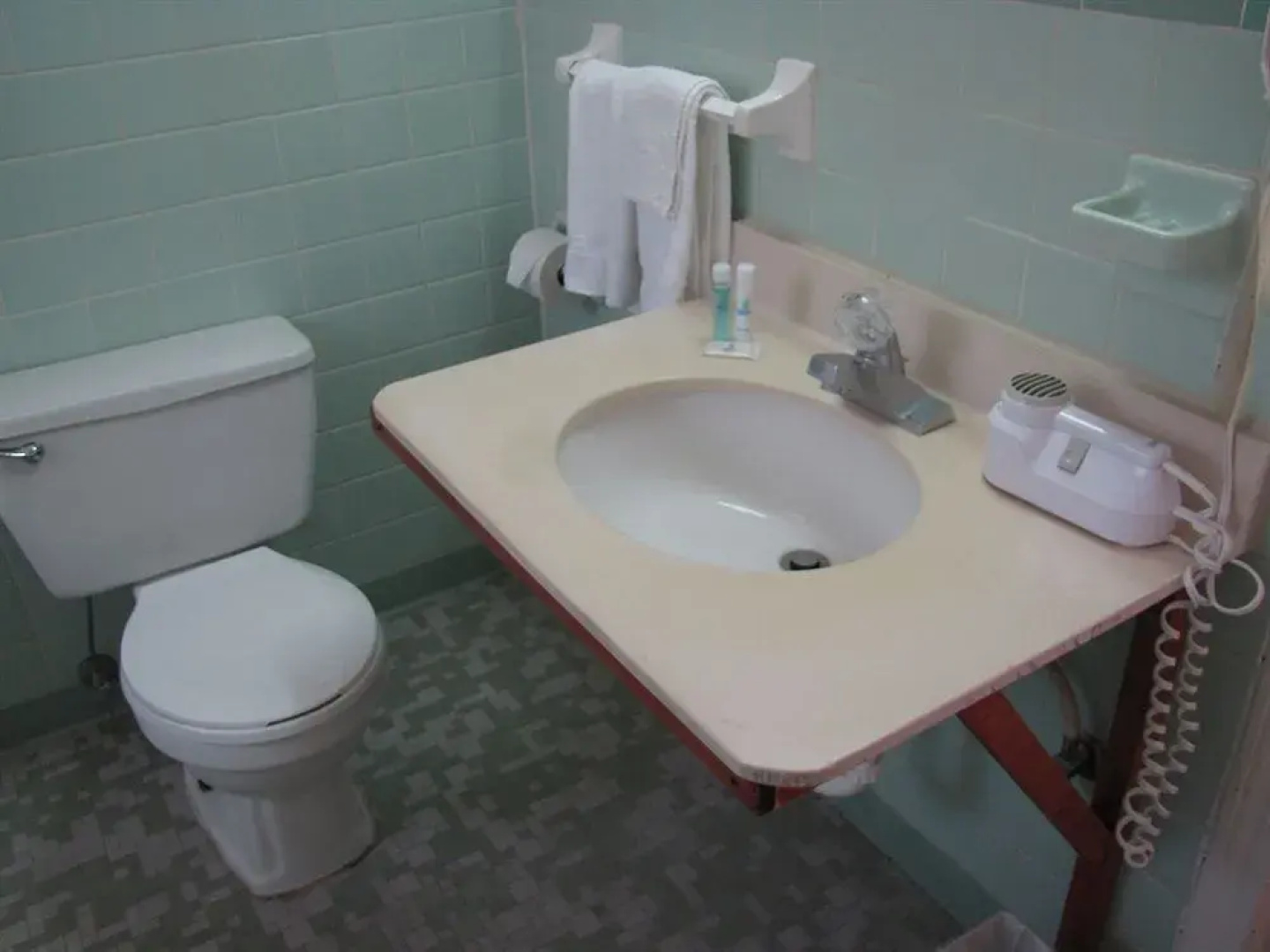 New Swainsboro Inn