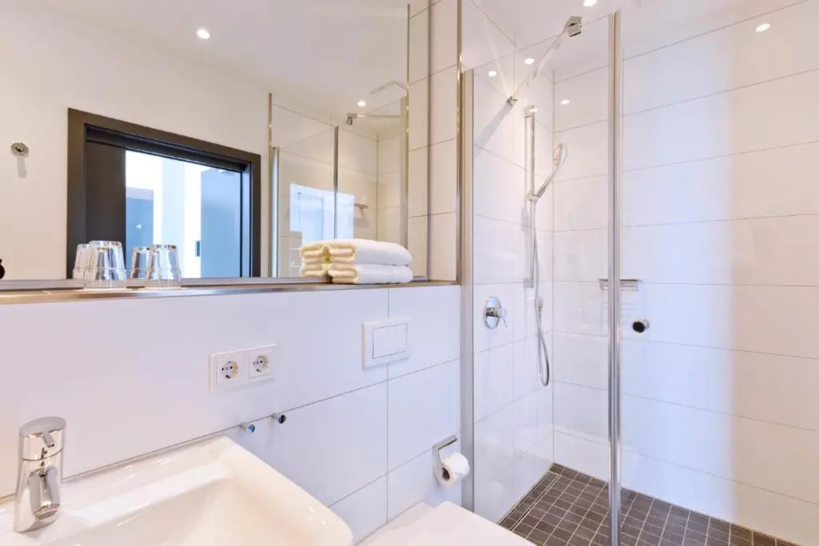 Logierhaus RheintorEins