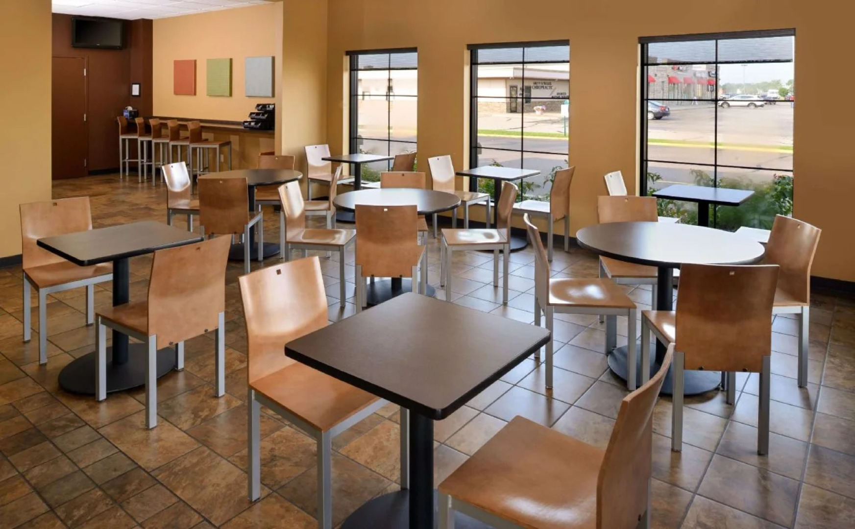 Americas Best Value Inn - Campus View