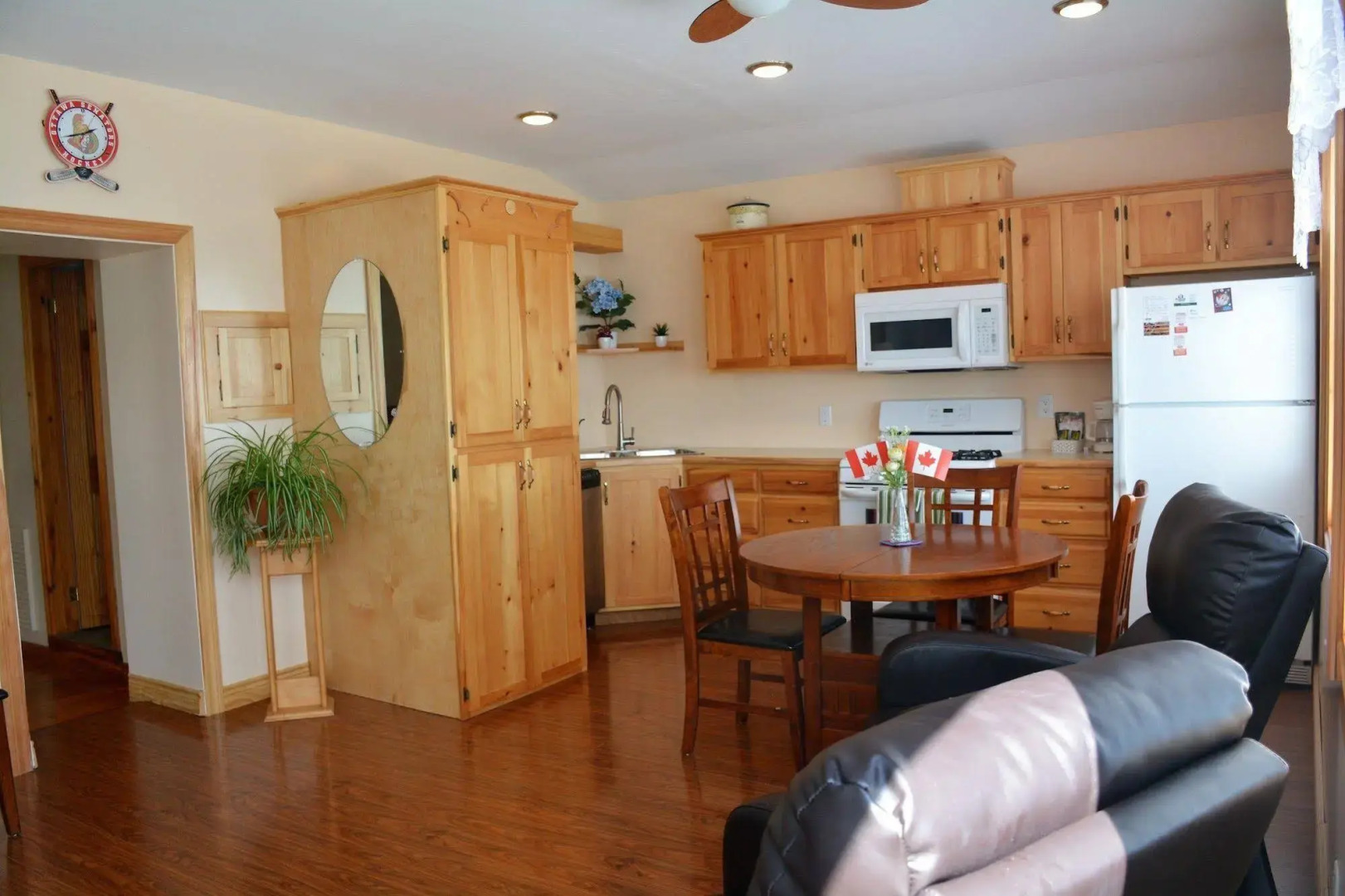 Dewar's Inn on the River