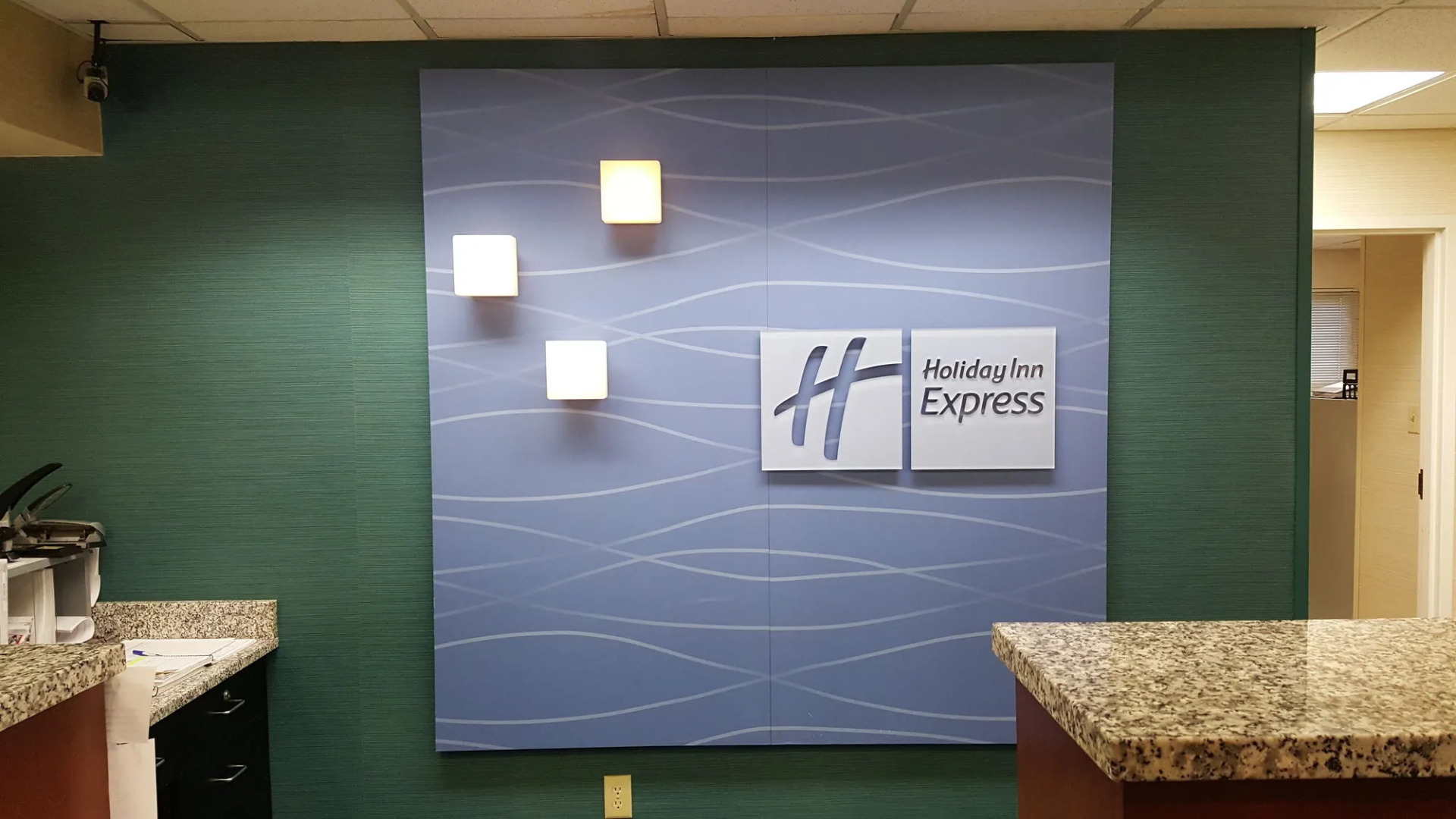 Holiday Inn Express Hotel & Suites Wilmington-University Ctr by IHG