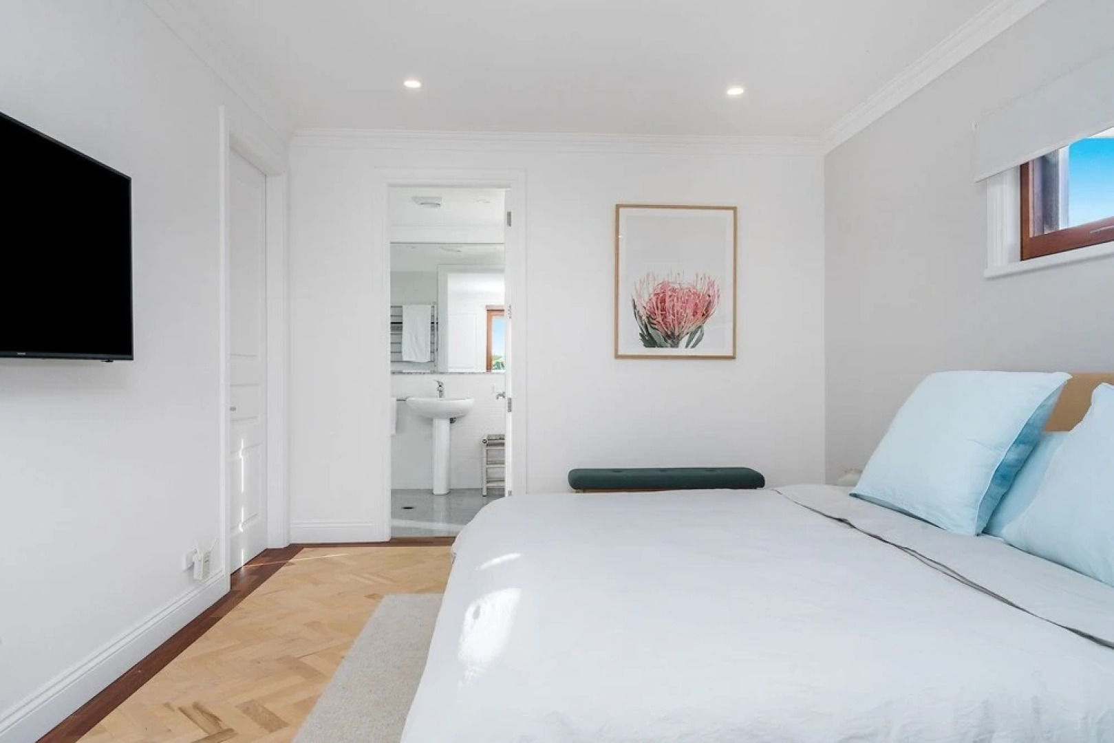 Your Luxury Escape - White Wood