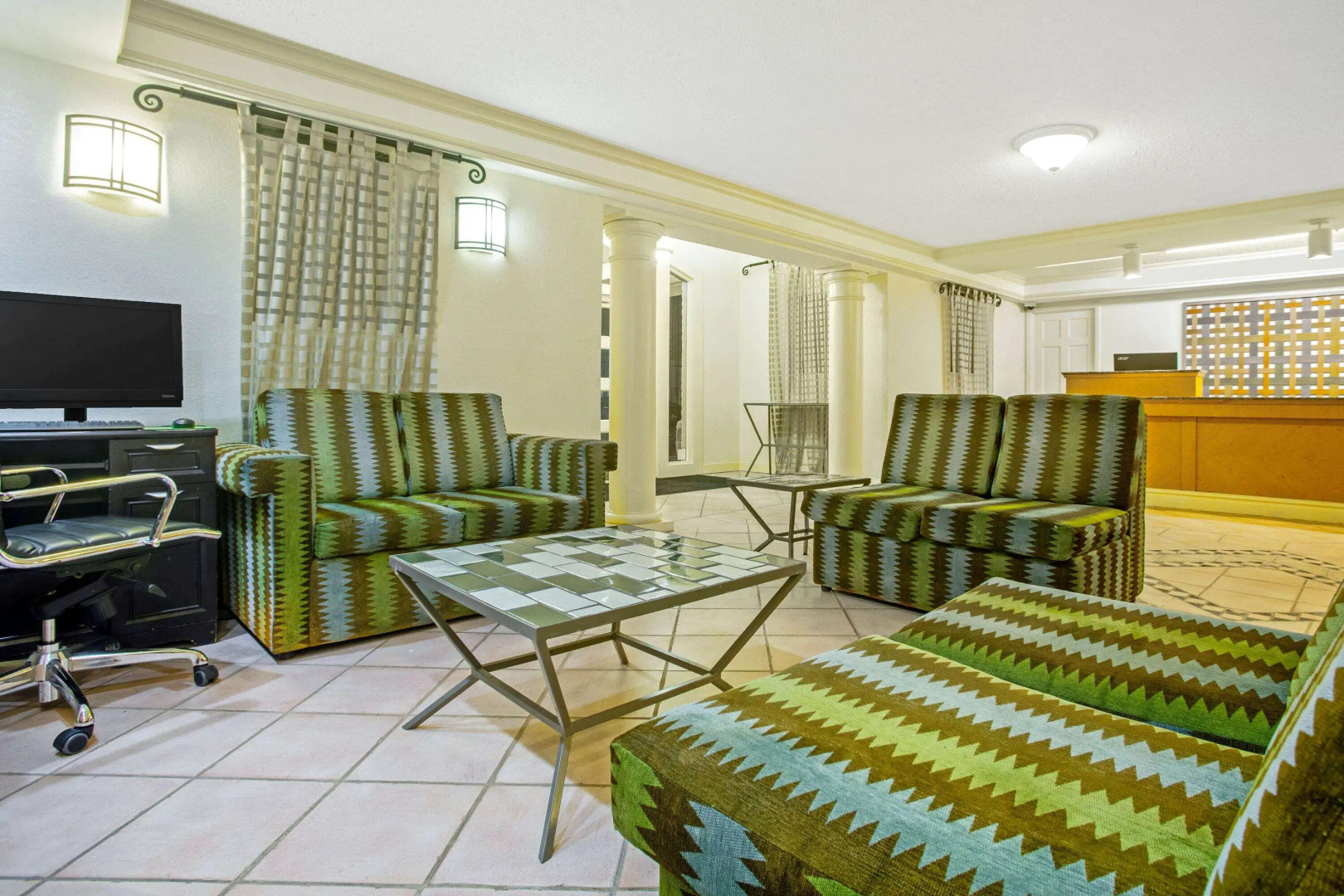 La Quinta Inn by Wyndham Victoria