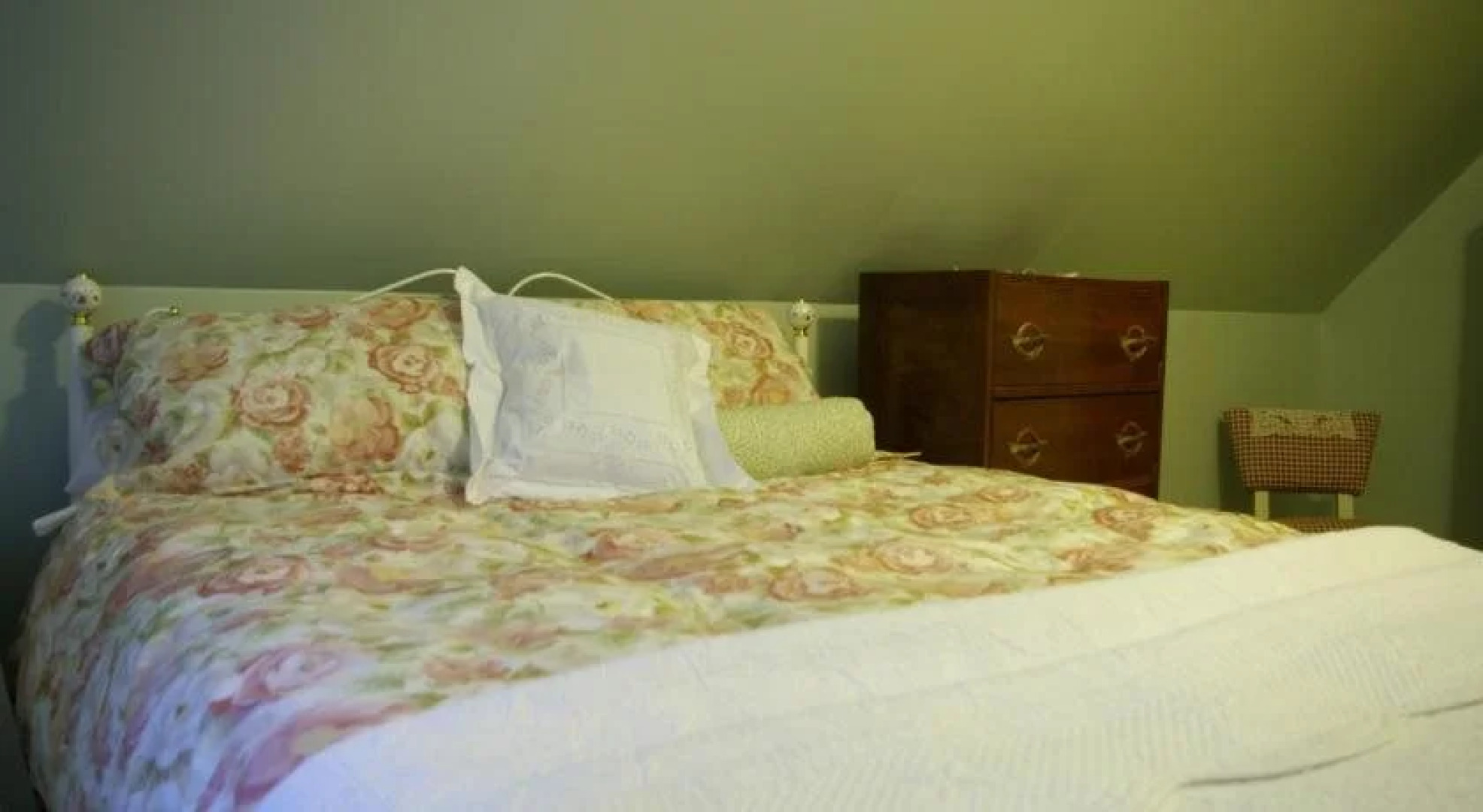 Holmesdale House Bed and Breakfast