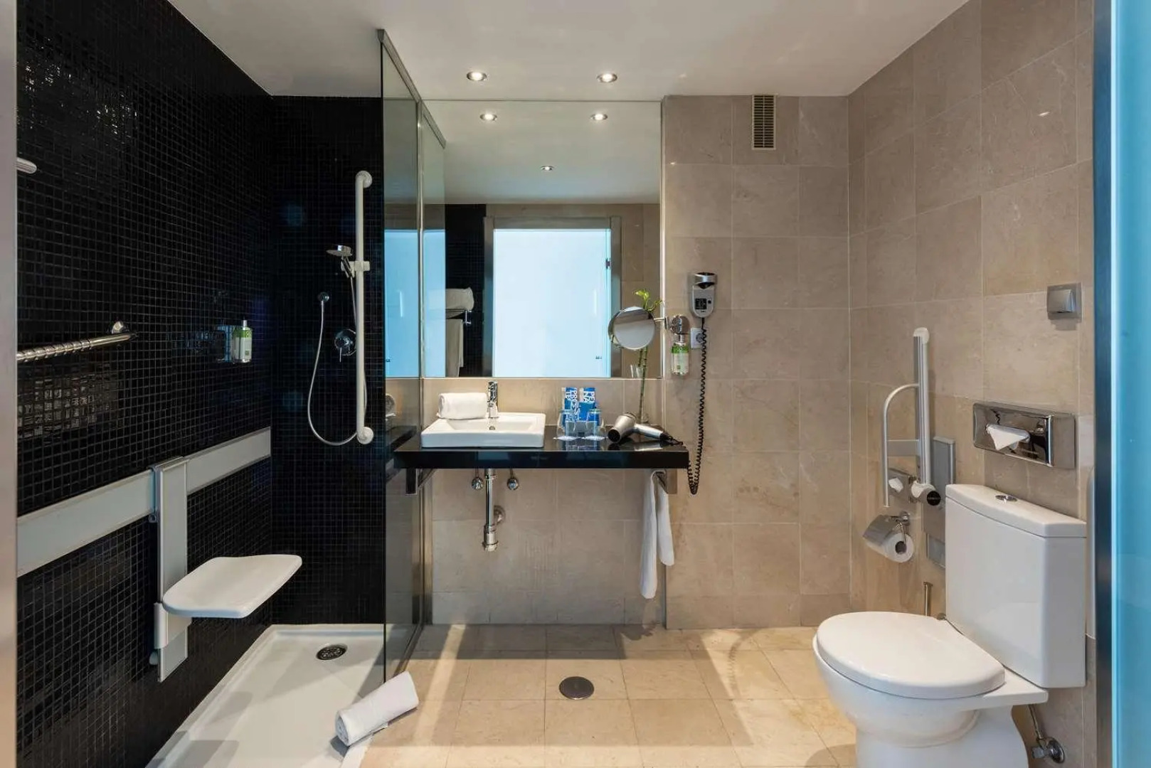 Hotel Cádiz Paseo del Mar Affiliated by Meliá