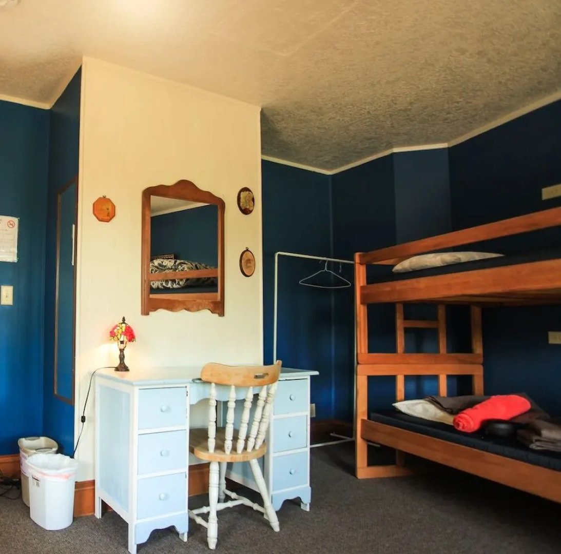 HI - Portland Hawthorne District Hostel