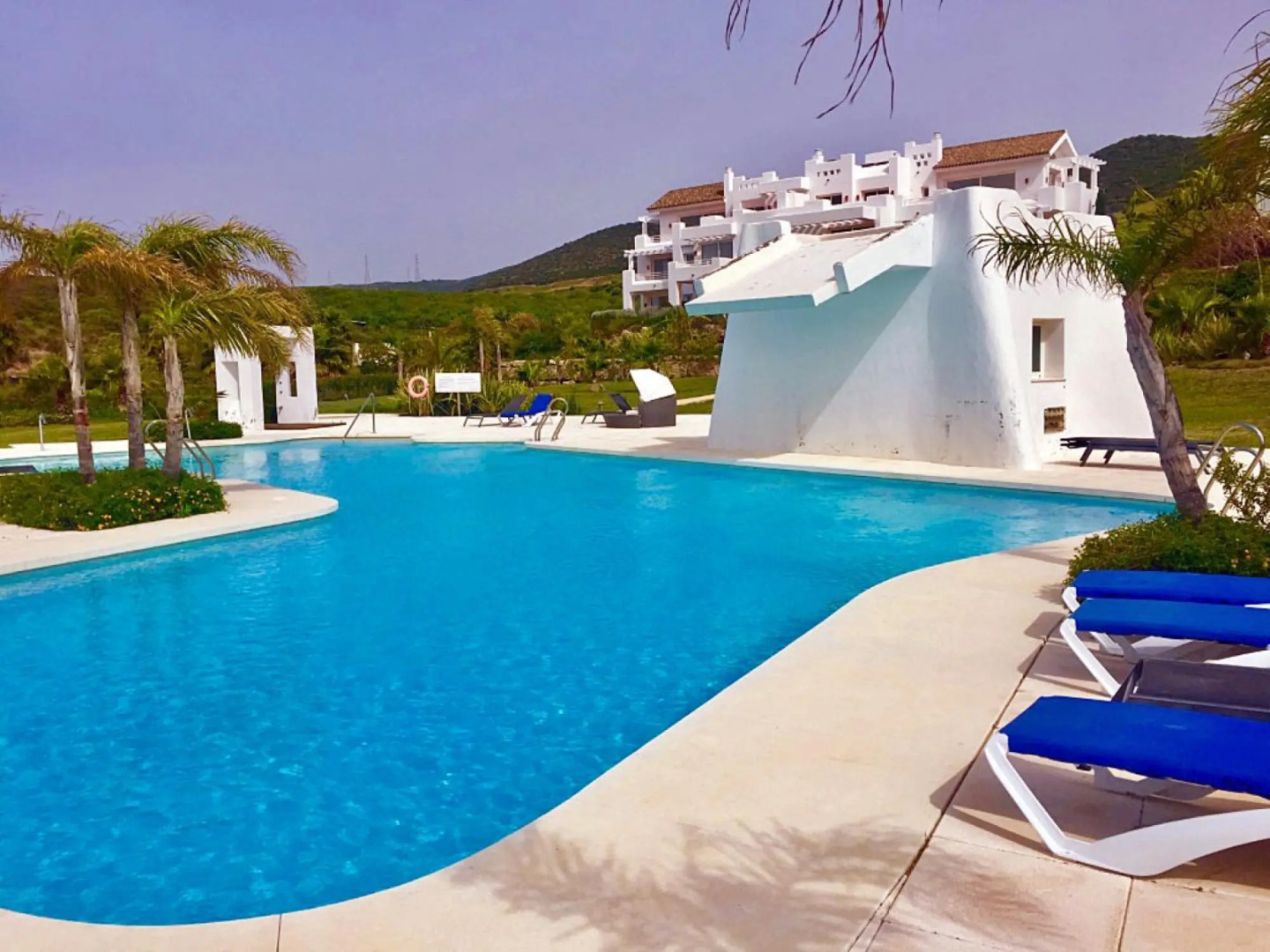 Al-401 Apartment in Alcazaba Lagoon