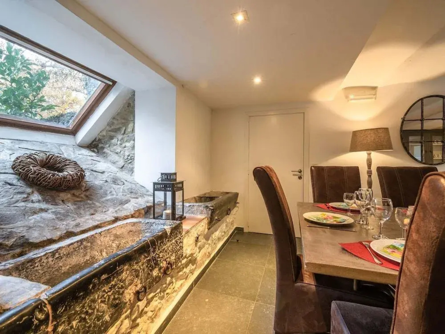 Luxurious Farmhouse Near Forest in Anhee