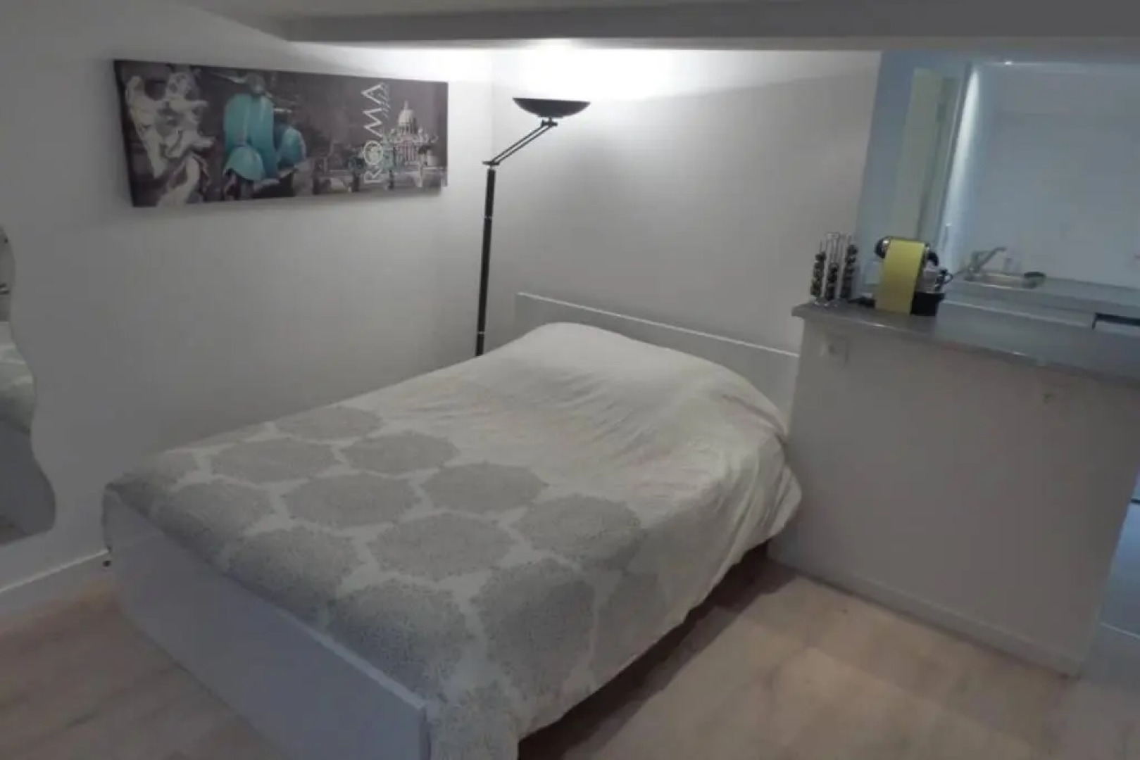 Studio Neuf Avec Courette Privative