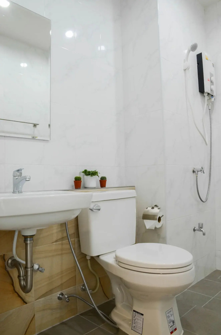 S2 Airport Residence