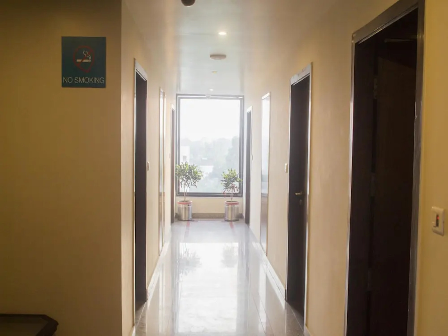 Hotel Janhvi International