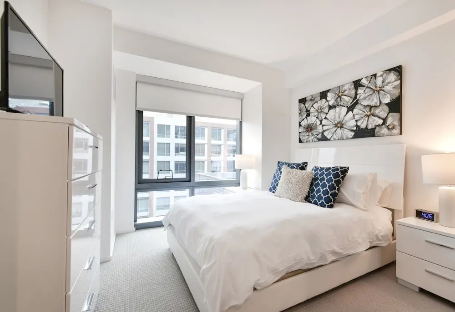 BlueBird on Canal Street