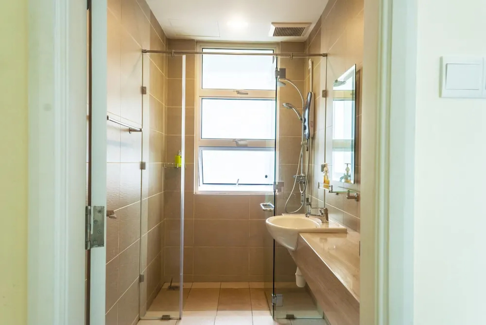 Summerton Luxury 4 Bedrooms Suite by D Imperio Homestay