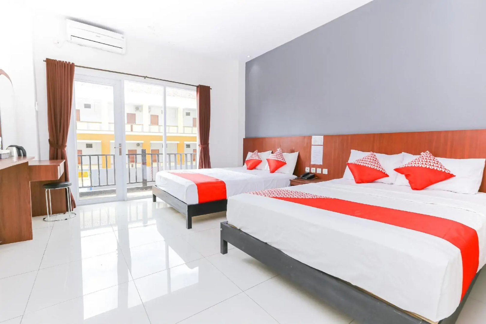 Hotel Grand Pacific by OYO Rooms