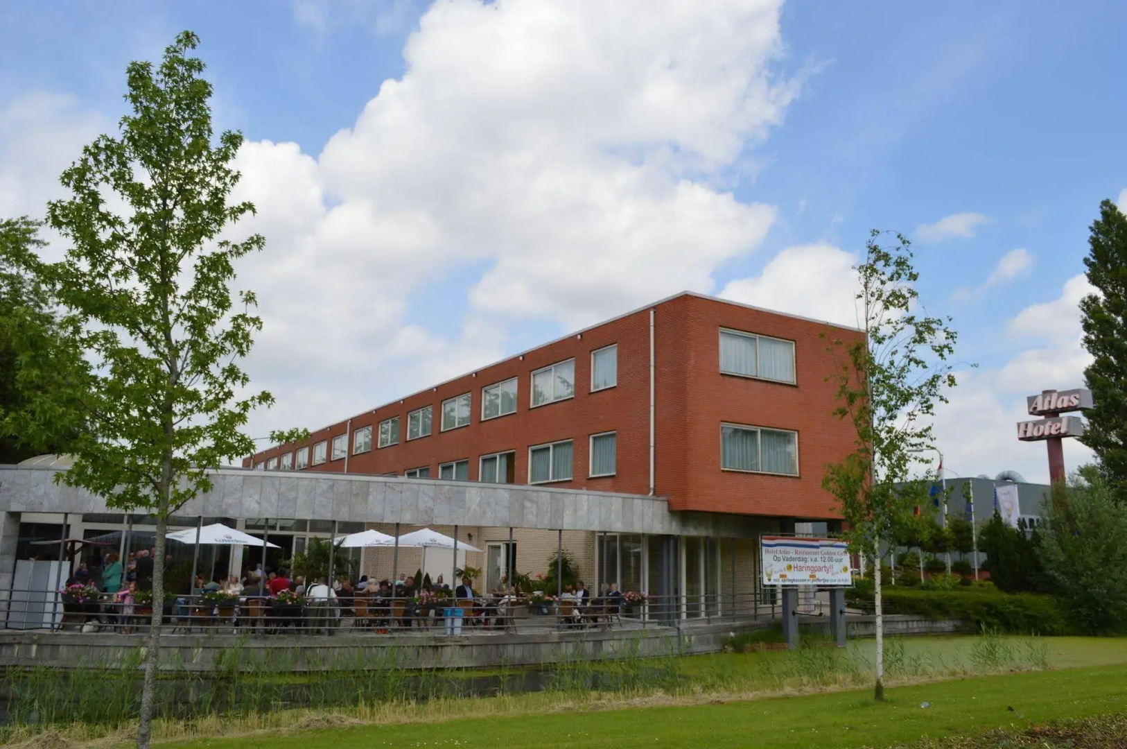Atlas Hotel Holiday