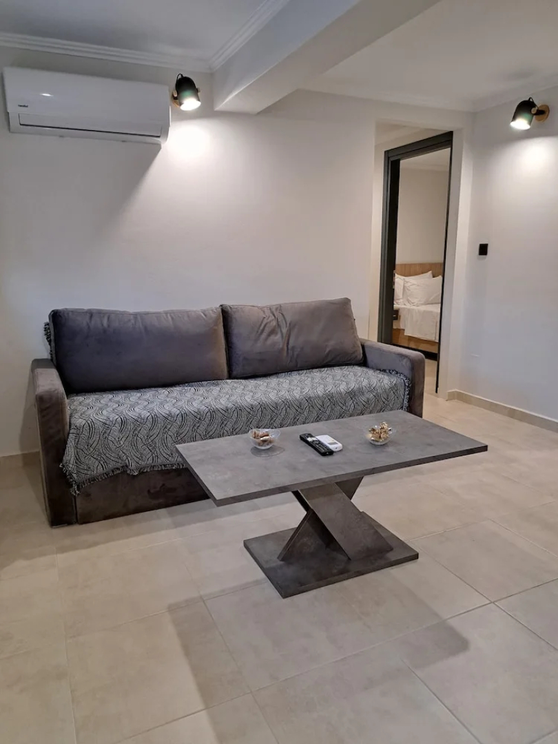RAFKON Luxury Apartments - Myrina