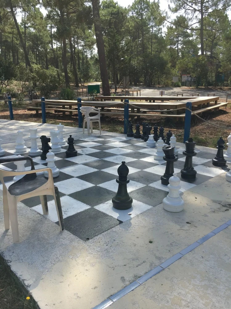 Chalet Orange Naturiste la Jenny