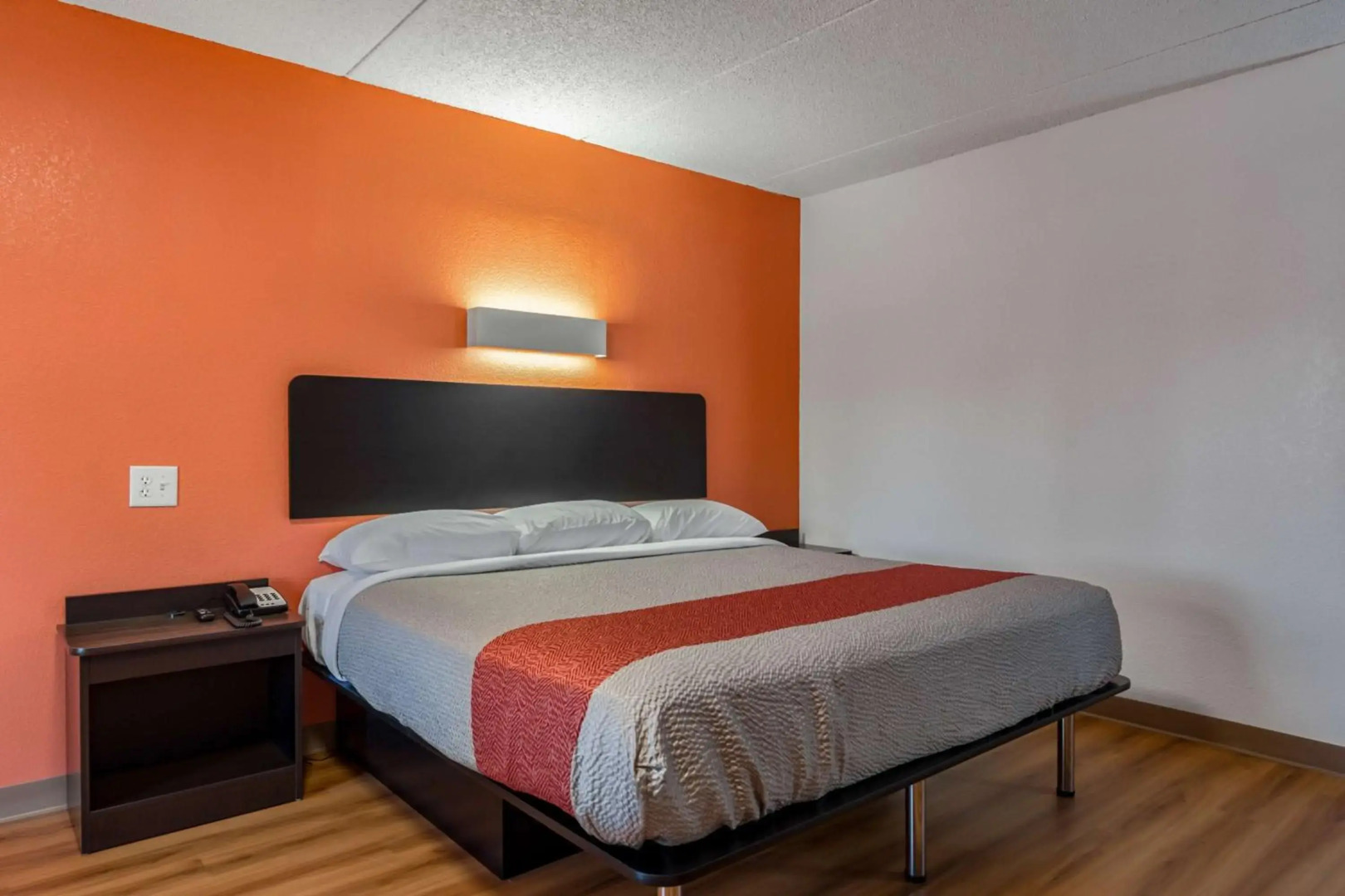 Motel 6 Cartersville - White GA