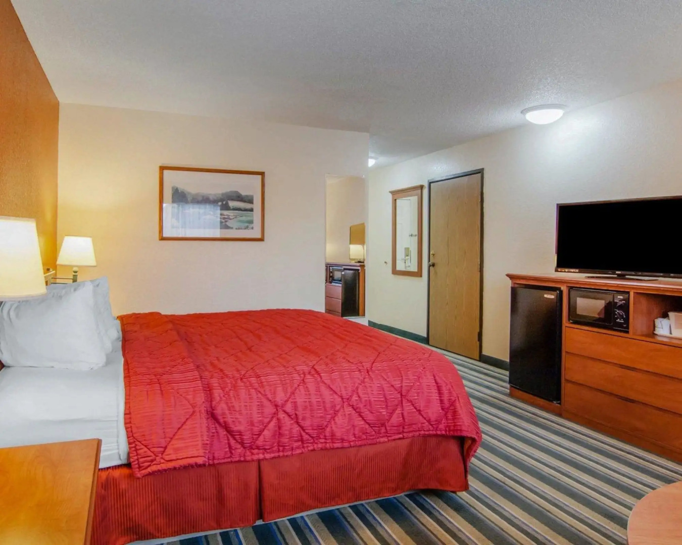 Quality Inn & Suites Medford Airport