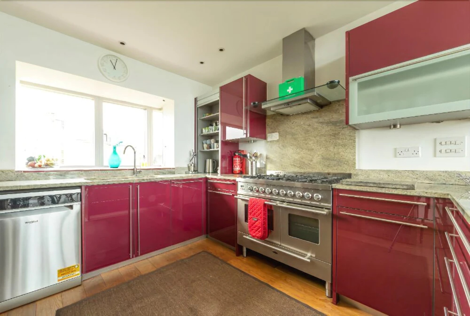 Chehondo - Clearwater: Luxury Lakeside Cottage