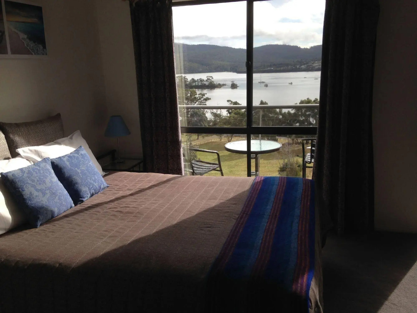 Storm Bay Guest House & Cottage