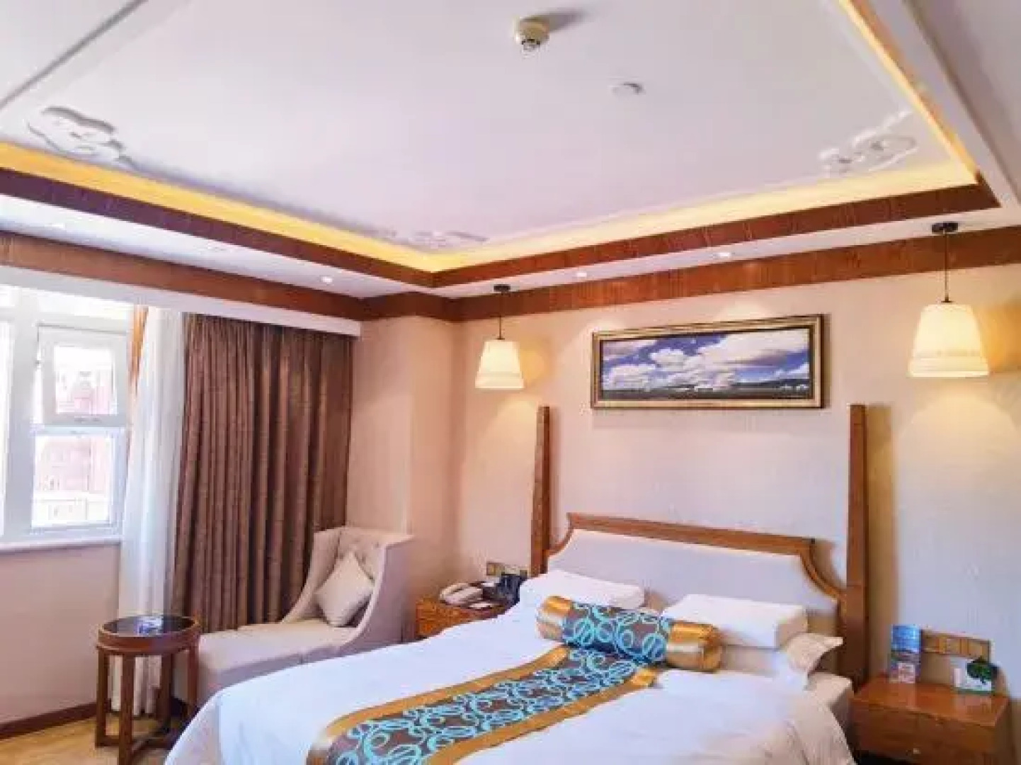 Yajiang Jinzang Hotel