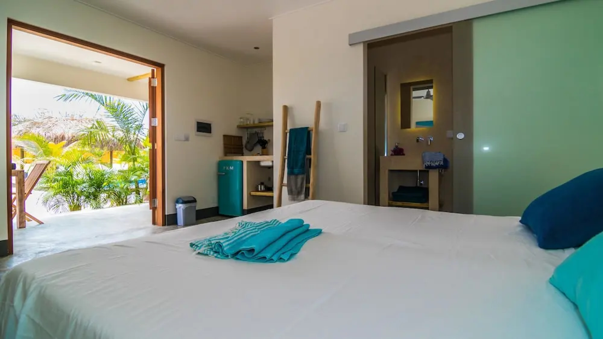 BEACHES ocean view apartments