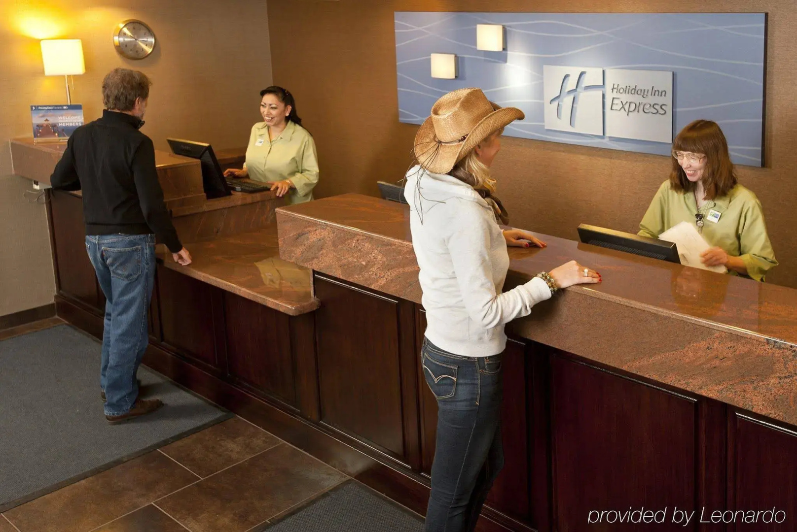 Grand Canyon Hotel & Suites