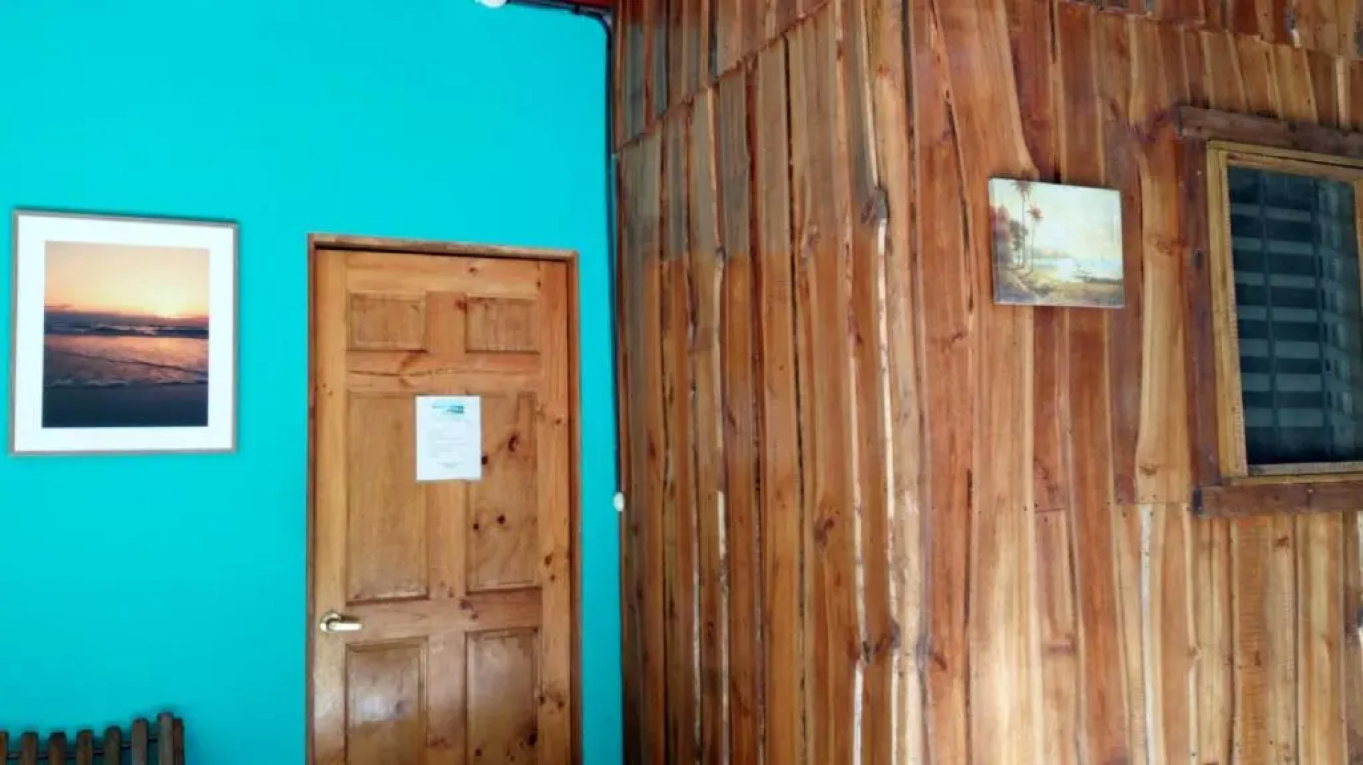 Burnt Toast Surfcamp