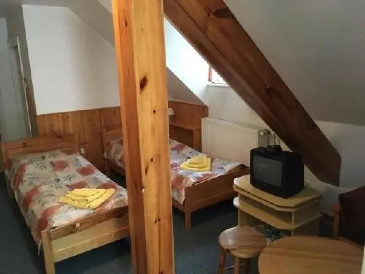 Pałac w Witosławiu ośrodek apifitoterapii "APIHERBA"