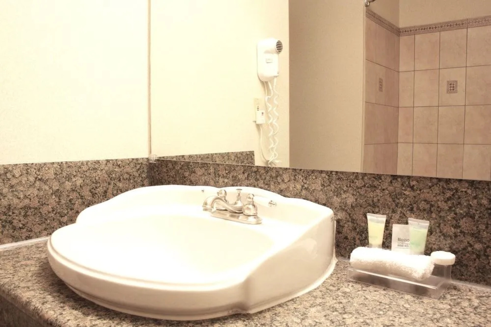 Sunset Inn and Suites