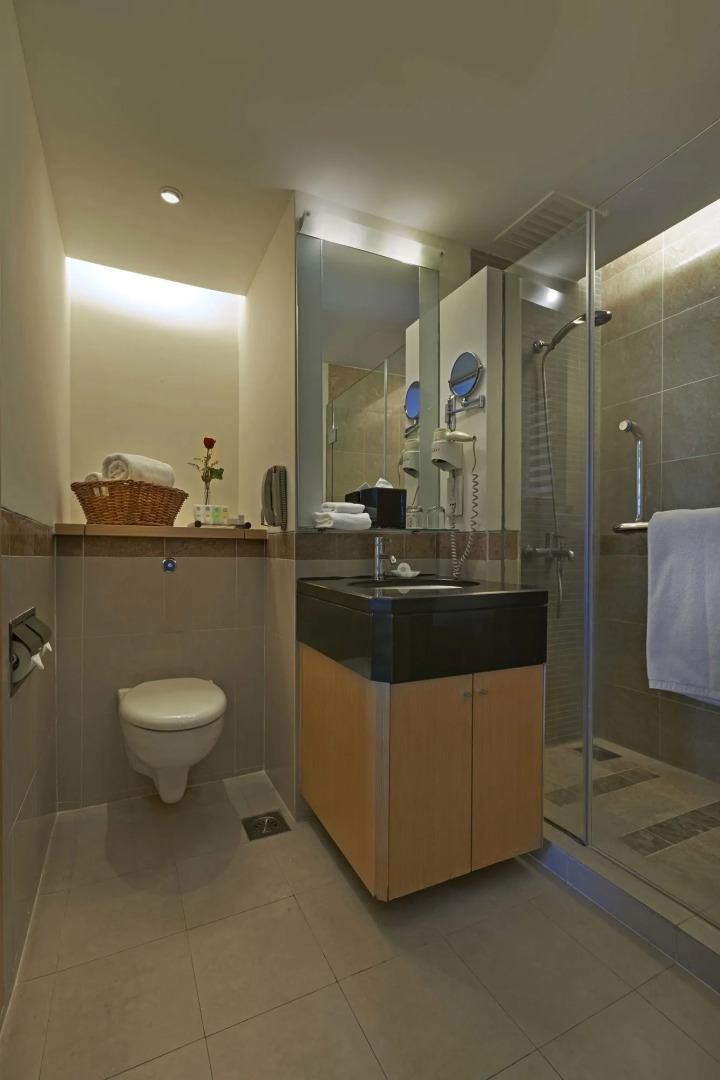 Royale Chulan The Curve